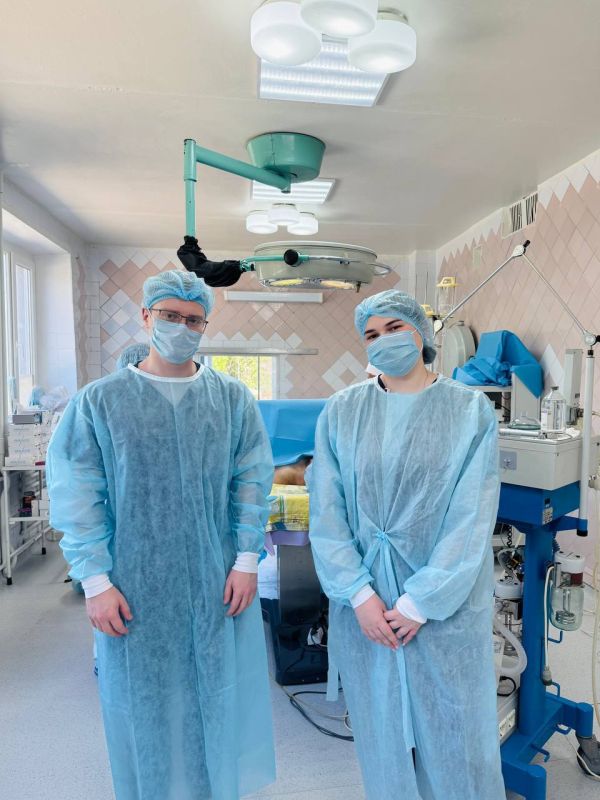 Продолжается практика студентов-медиков из шеф-региона в Акимовском округе