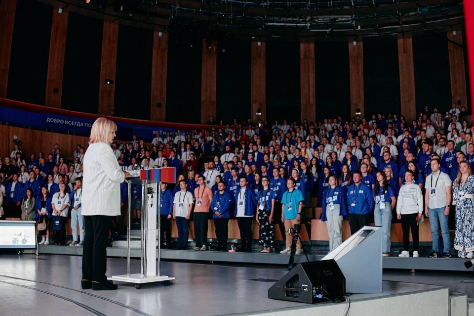 Православные христиане сегодня празднуют День Крещения Руси и День памяти святого равноапостольного великого князя Владимира – крестителя Руси