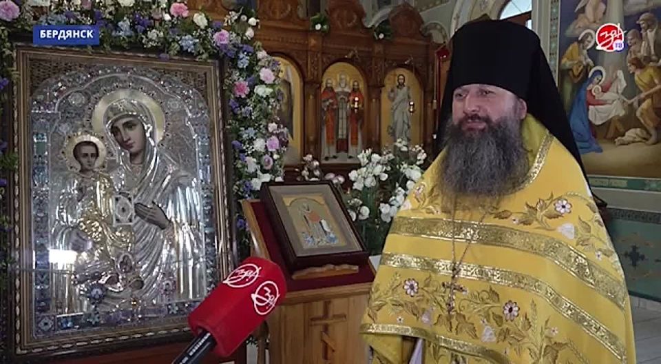 В День Крещения Руси в Бердянском кафедральном соборе состоялось богослужение