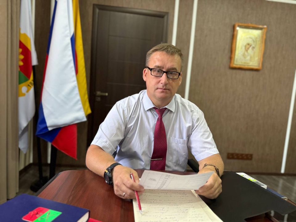 Глава Акимовского муниципального округа Александр Трудоношин провел оперативное совещание с начальниками структурных подразделений администрации и представителем шеф-региона Ярославской области