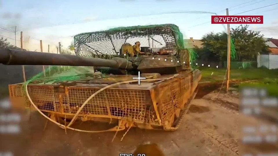 Поражение Leopard 2A6 FPV-дроном в Сумской области