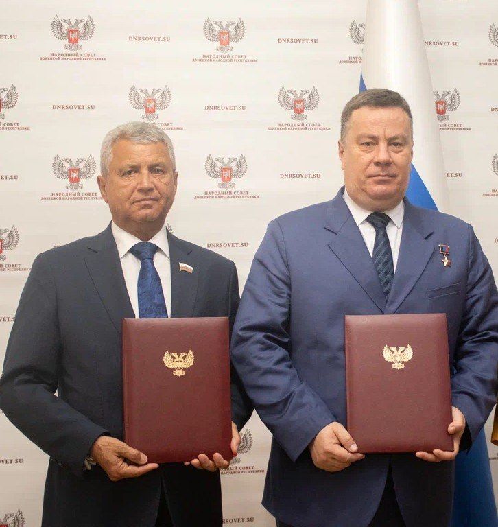 Виктор Емельяненко: В ходе визита делегации Запорожской области в Донецк было заключено межпарламентское Соглашение о сотрудничестве