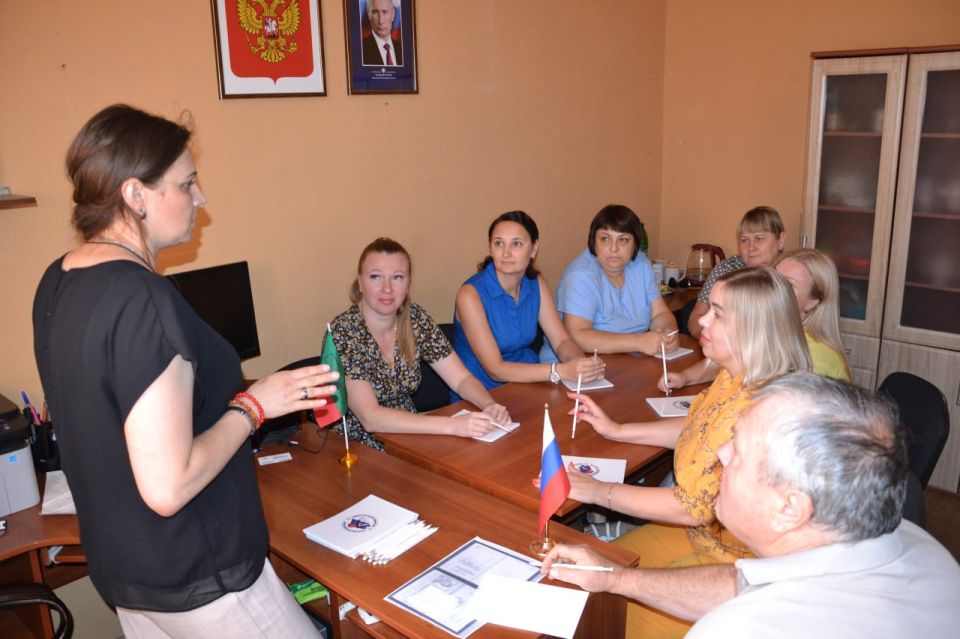 В Каменско-Днепровском муниципальном округе прошли мероприятия по повышению правовой грамотности и электоральной активности молодёжи