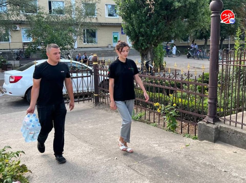 Молодёжные добровольцы Каменско-Днепровского округа доставили гуманитарную помощь жителям прифронтовых районов