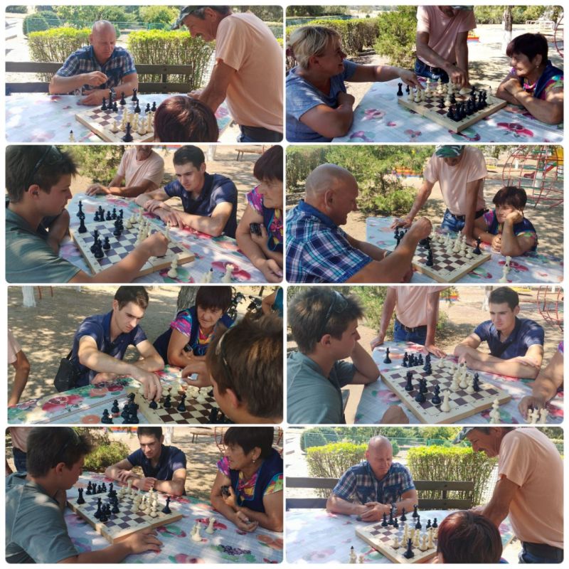 В Доме культуры села Проминь прошёл мини-турнир по шахматам «Шах и мат!»