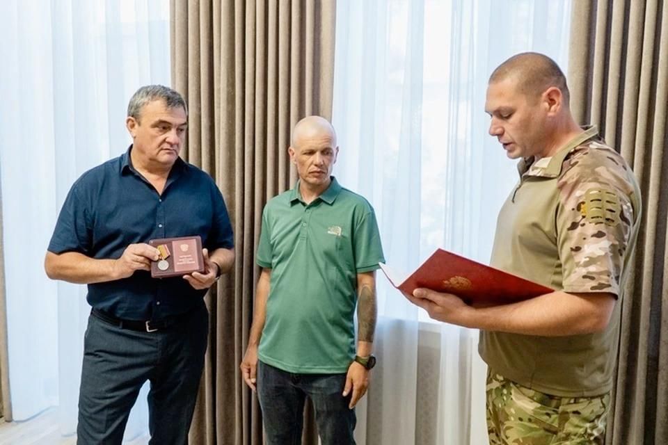 Житель Мелитополя получил боевую награду за мужество в боях на СВО