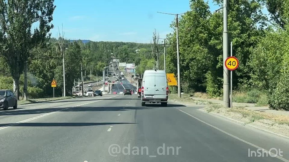 В Макеевке готовятся к открытию моста через реку Грузская