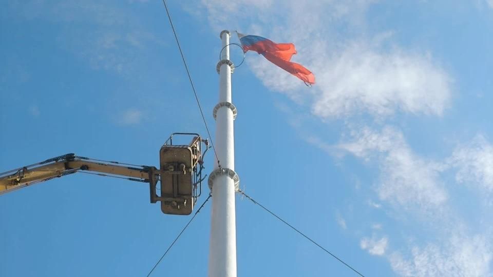 В Мелитополе сделают подсветку на центральном флагштоке