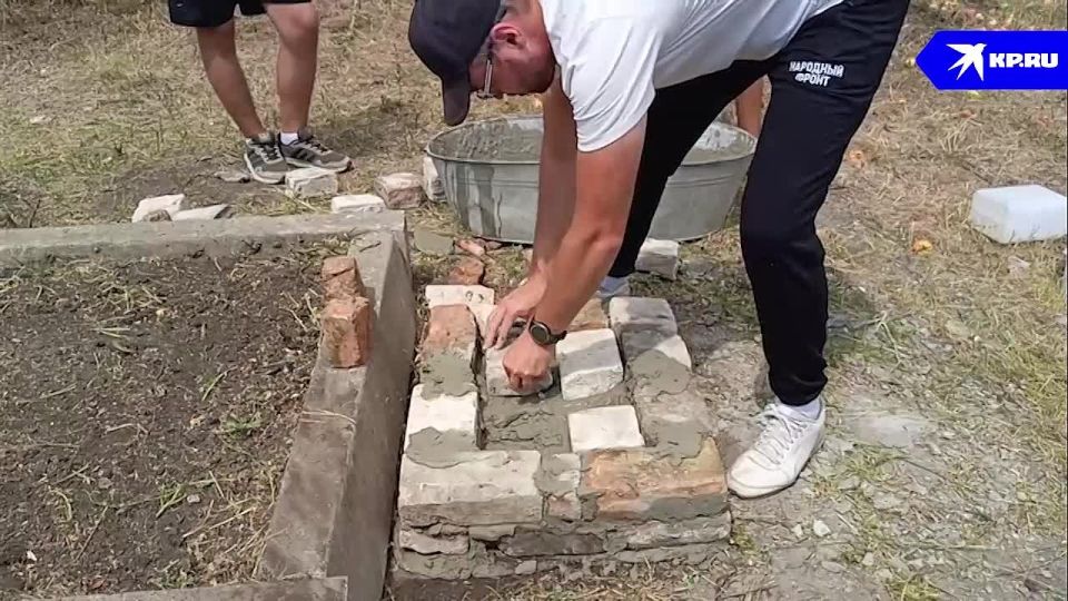 Восстановят имена героев Великой Отечественной: В Бельманке реставрируют брошенную могилу 16 советских солдат