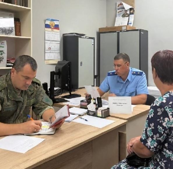 Прокуроры Запорожской области помогают участникам СВО и их семьям