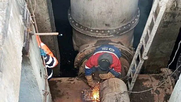 Информируем население. Филиал Васильевское ПУВКХ ГУП ЗО «ВОДА ЗАПОРОЖЬЯ» сообщает: В связи с аварией на напором коллекторе КНС, водоснабжение в городе Днепрорудное и близлежащих населённых пунктах временно приостановленного