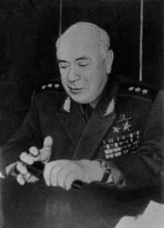 «...Мою мать-еврейку долго прятали соседи — русские, рискуя своей жизнью. И все-таки фашисты ее нашли. На Брянщине тогда стоял лютый мороз. Мать вывели на сельскую площадь. Все население согнали к зданию сельсовета. Эсесовец...