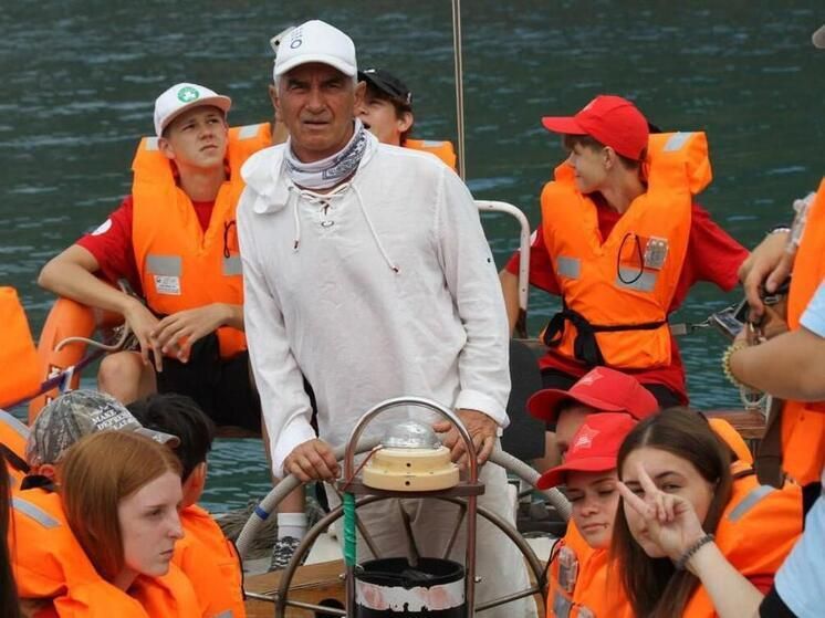 Юные мелитопольцы покоряли морские просторы в лагере «Ласпи»