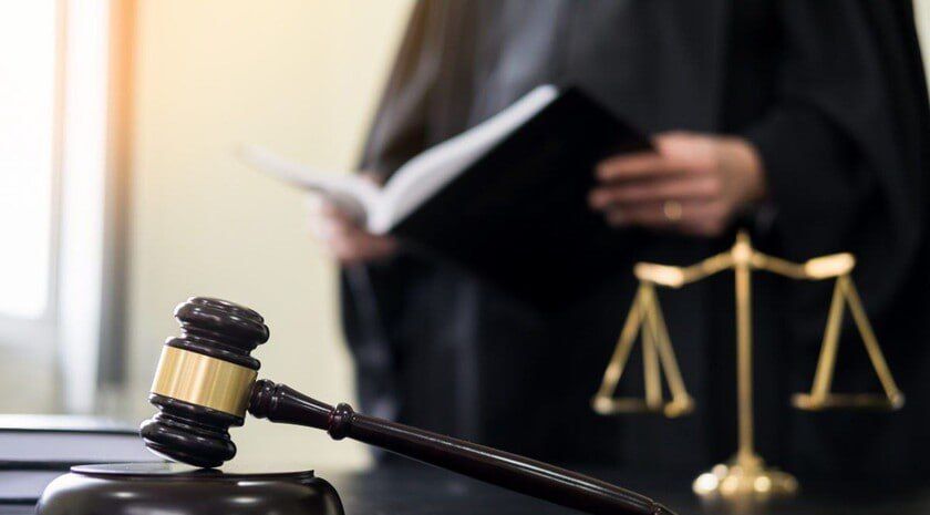 Пенсионерка — брачный аферист (1:0)