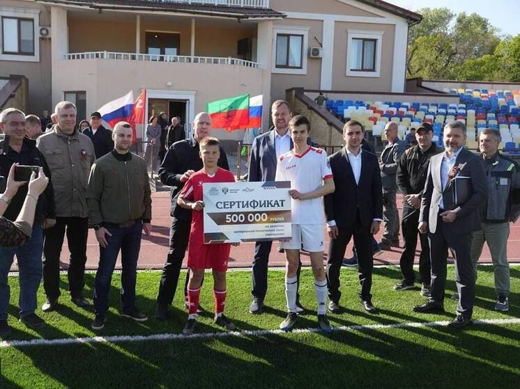 Глава Запорожской области Евгений Балицкий поздравил всех спортсменов с Днём физкультурника