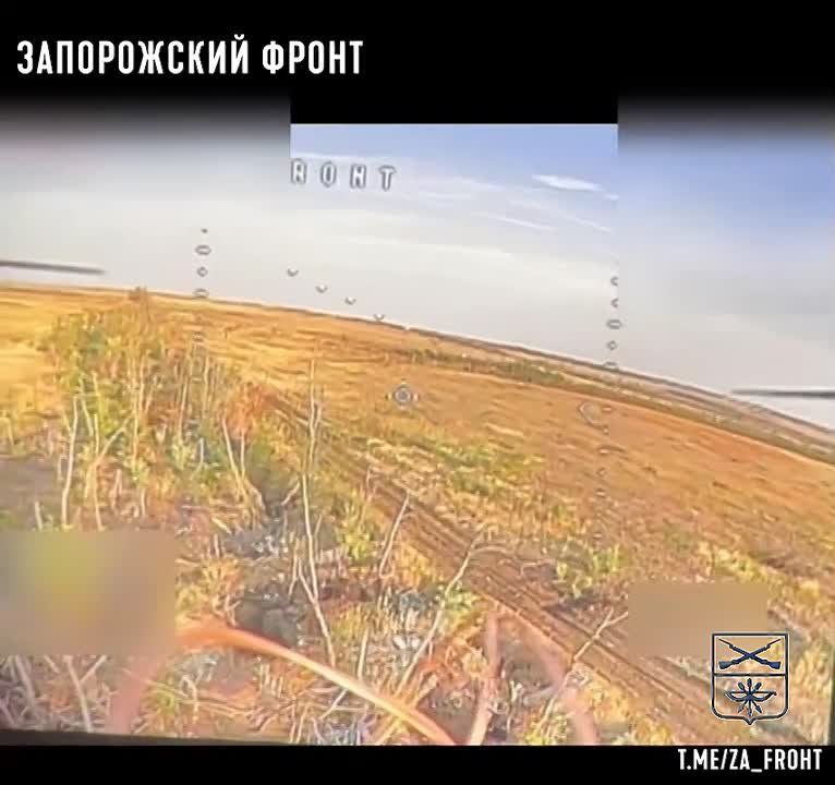 Оператор с позывным "Мартын" продолжает монотонно ковырять желто-синих