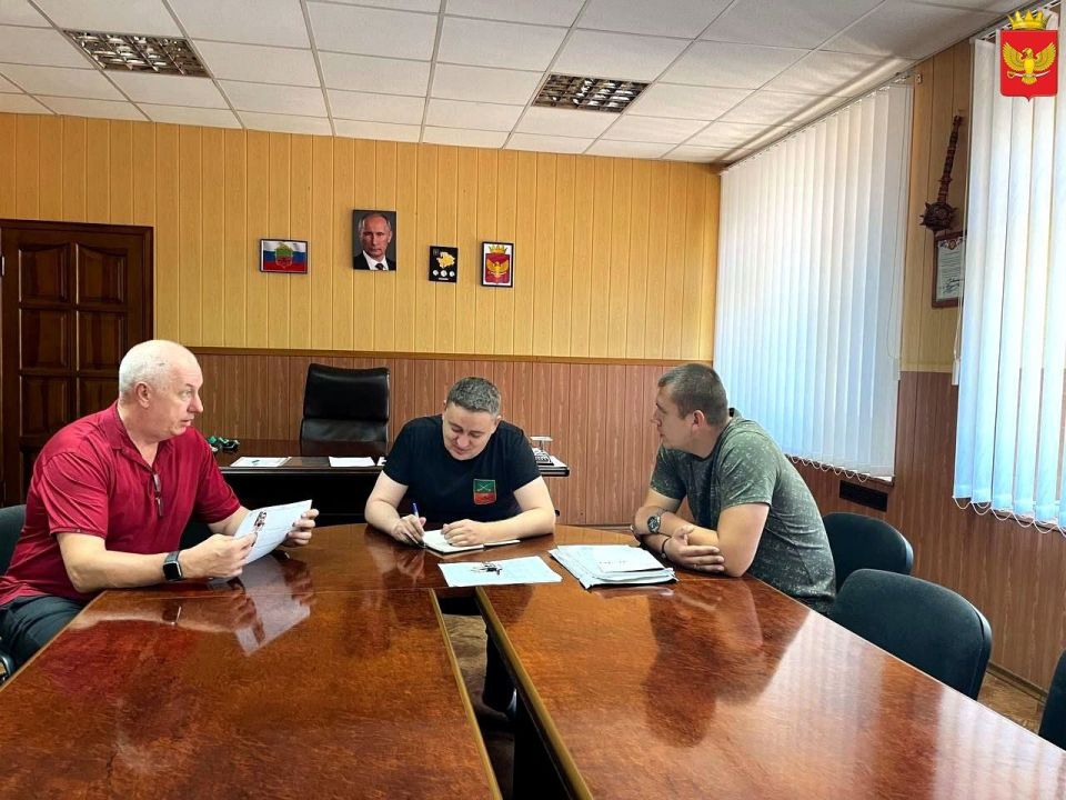 В начале лета заместитель председателя комитета по государственному управлению и местному самоуправлению Законодательного собрания Запорожской области Александр Сауленко и председатель Приморского окружного совета депутатов...