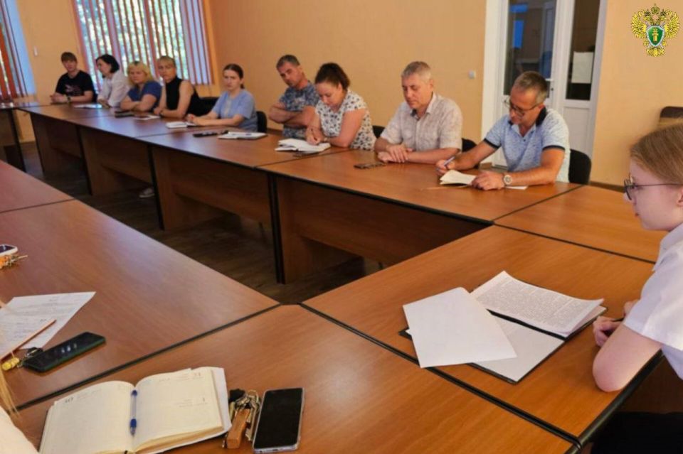 0Прокуратура Приморского района провела лекцию для сотрудников органа местного самоуправления по антикоррупционной экспертизе