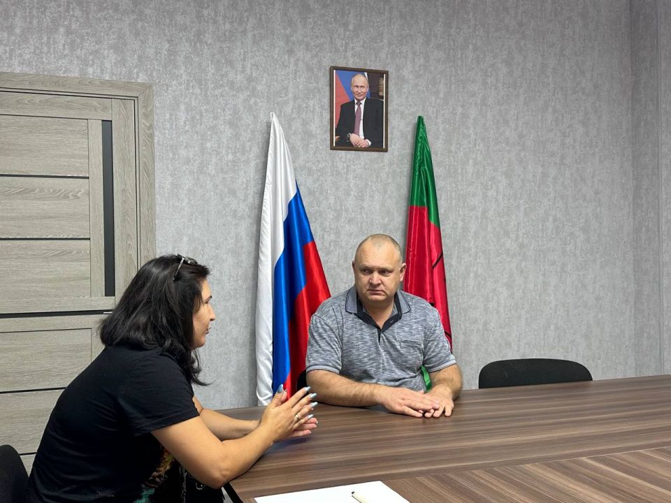 Личный приём граждан. Глава Мелитопольского муниципального округа Дмитрий Сергеевич Чувашов провёл личный приём граждан