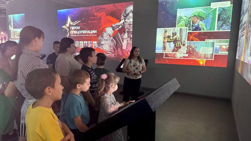 13.08.2025г. ГБУ "Комплексный центр социального обслуживания населения" МТ и СП ЗО для детей отделения социальной помощи семьям с детьми г. Мелитополь. в мультимедийном историческом парке «Россия-Моя история» прошла...