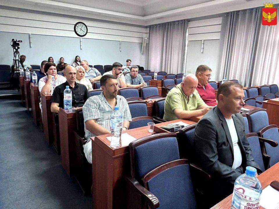 Первый заместитель главы Приморского муниципального округа Руслан Мотылевич вместе с коллегами из муниципальных образований Запорожской области в Бердянске провели встречу с представителями торгово-промышленной палаты...