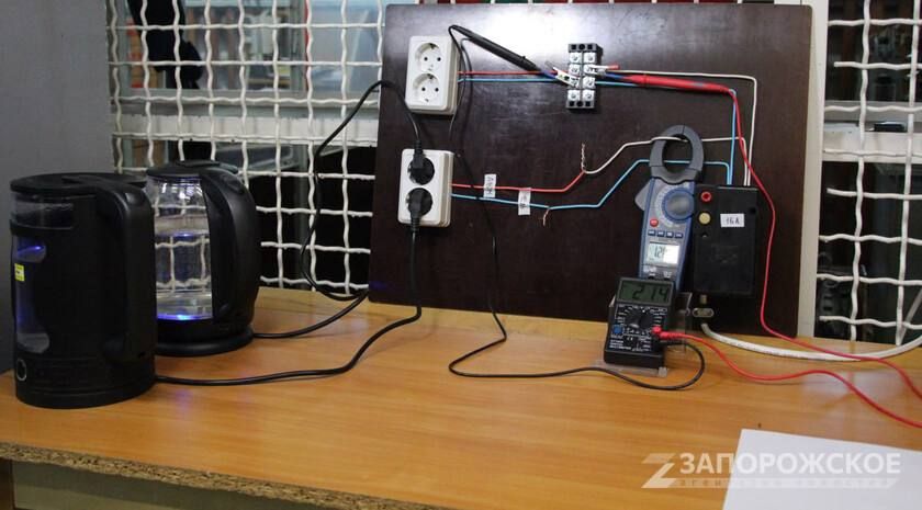 Запорожьеэнерго напомнило о правилах безопасного использования электроприборов в жару