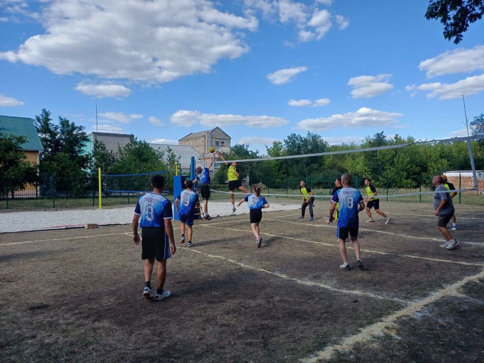 Спортивный праздник ко Дню физкультурника