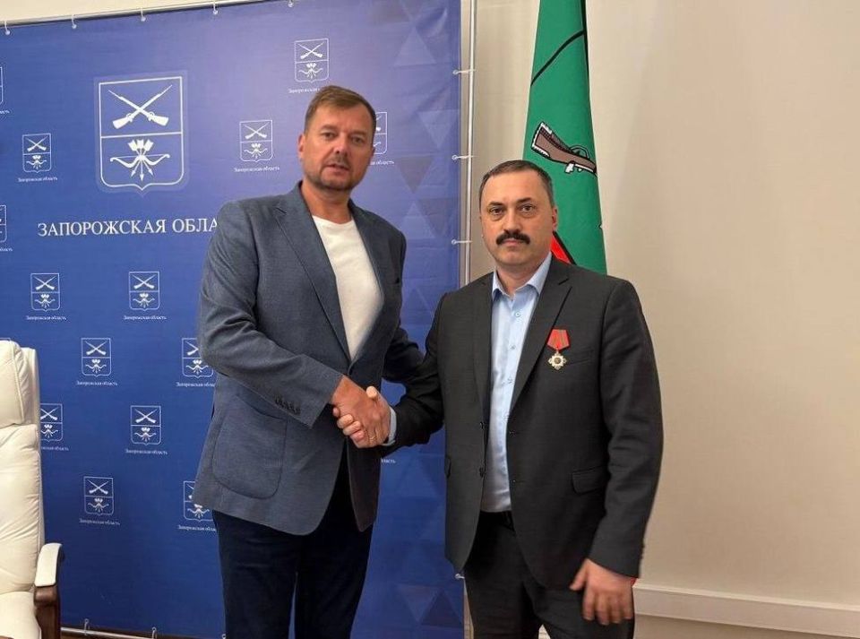 Евгений Балицкий: За добросовестный труд, высокий профессионализм при исполнении служебных обязанностей, а также личный вклад в становление системы здравоохранения Запорожской области в период проведения специальной военной...