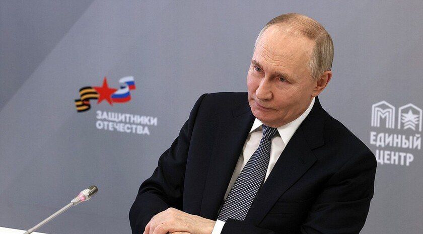 Путин призвал расширять программу поддержки бойцов СВО в режиме «одного окна»