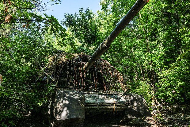 Кабарда: Экипаж танка Т-72 прошел 18 км минного поля под ударами 24 дронов