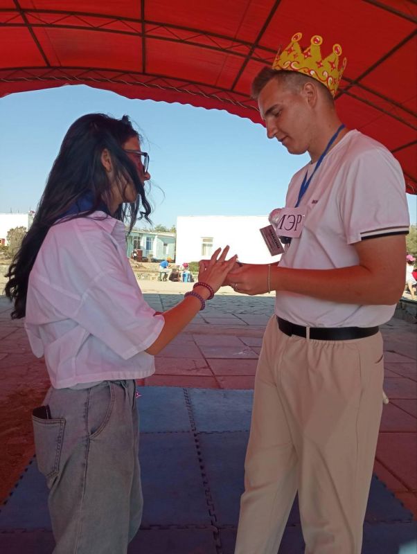 В лагере на Черном море ребята из Токмакского и Пологовского округов на день стали предпринимателями