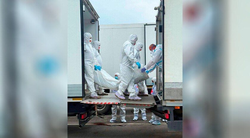 Мединский: РФ передала Украине тысячу погибших военных, получила тела 19 бойцов