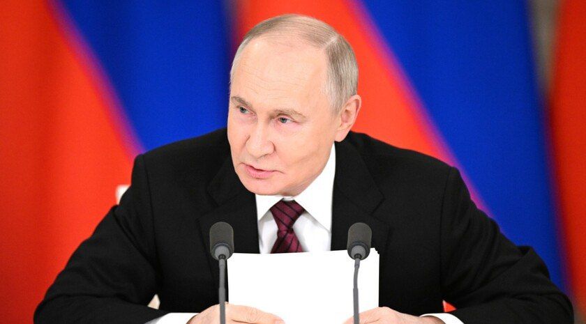 Президент России поздравил работников и ветеранов атомной отрасли