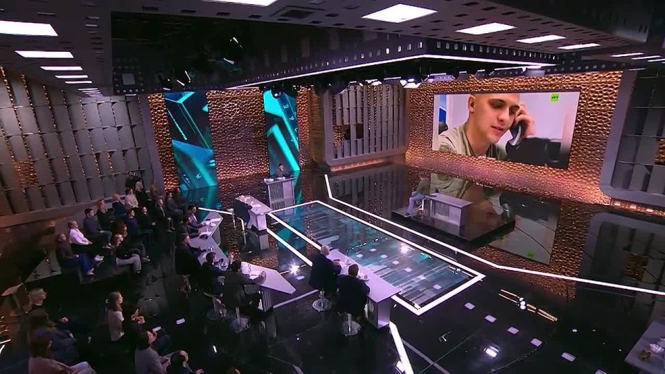 Запорожский участок фронта существенно сдвинулся за два первых летних месяца, рассказал военкор RT Влад Андрица