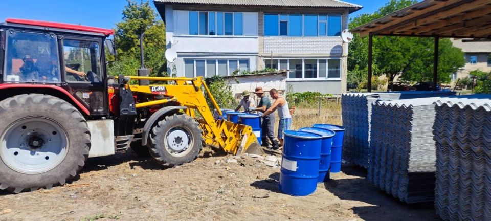 Гуманитарная помощь из Ингушетии для восстановления Молочанска: 20 тонн строительных материалов уже в городе