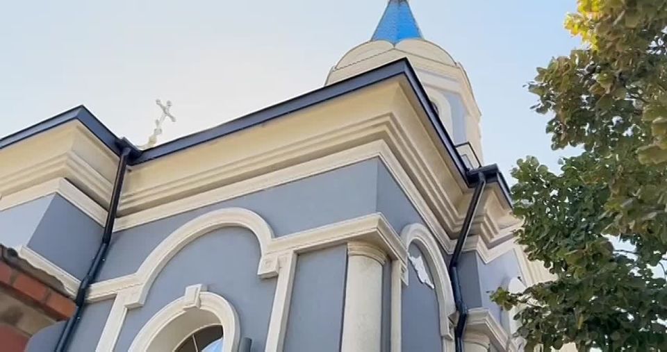 Освящённые яблоки, мёд и булочки — в знак благодарности и поддержки нашим защитникам