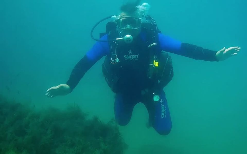 Триколор развернули на дне Азовского моря — внутреннего моря России!