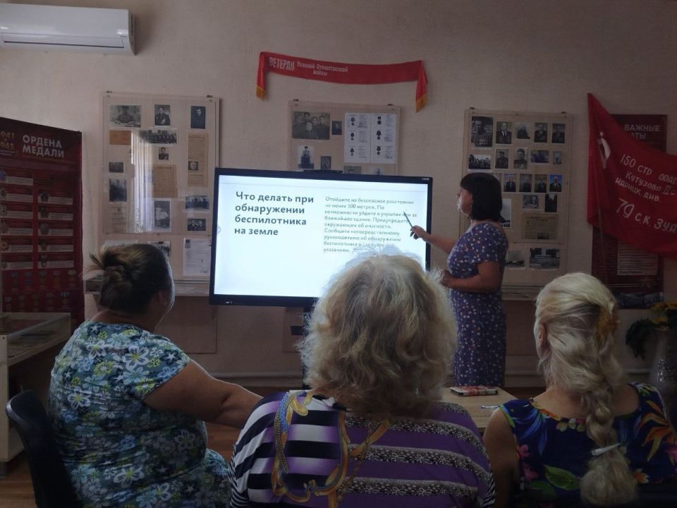 21.08.2025.                     , ...