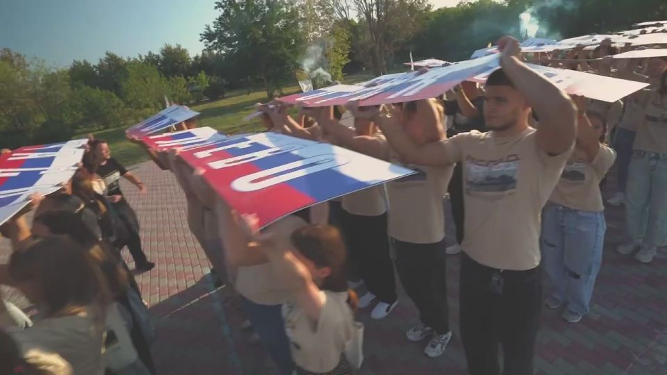 Гордо. Мощно. По-русски