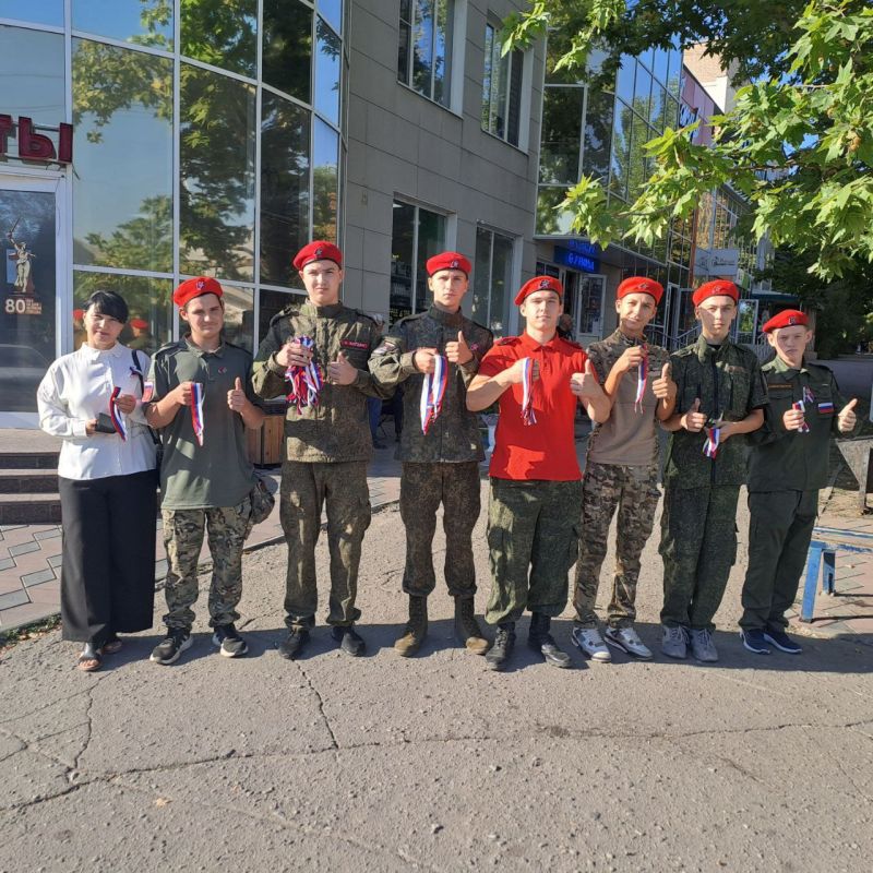 Сегодня вся наша Великая страна празднует «День государственного флага Российской Федерации»