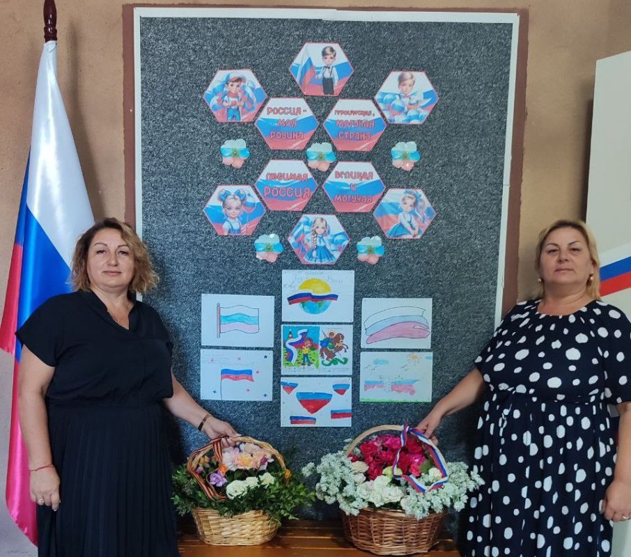 22 августа — День Российского Флага