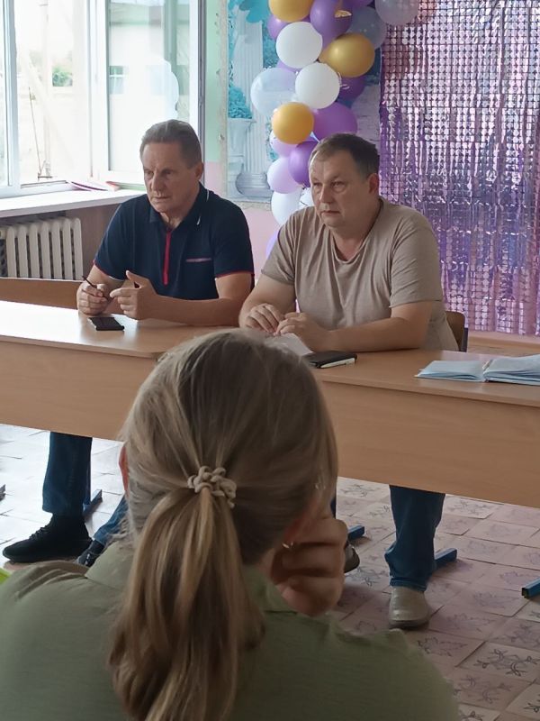 В территориальном отделе Семеновской группы сел Пологовского МО прошла встреча с жителями населенных пунктов