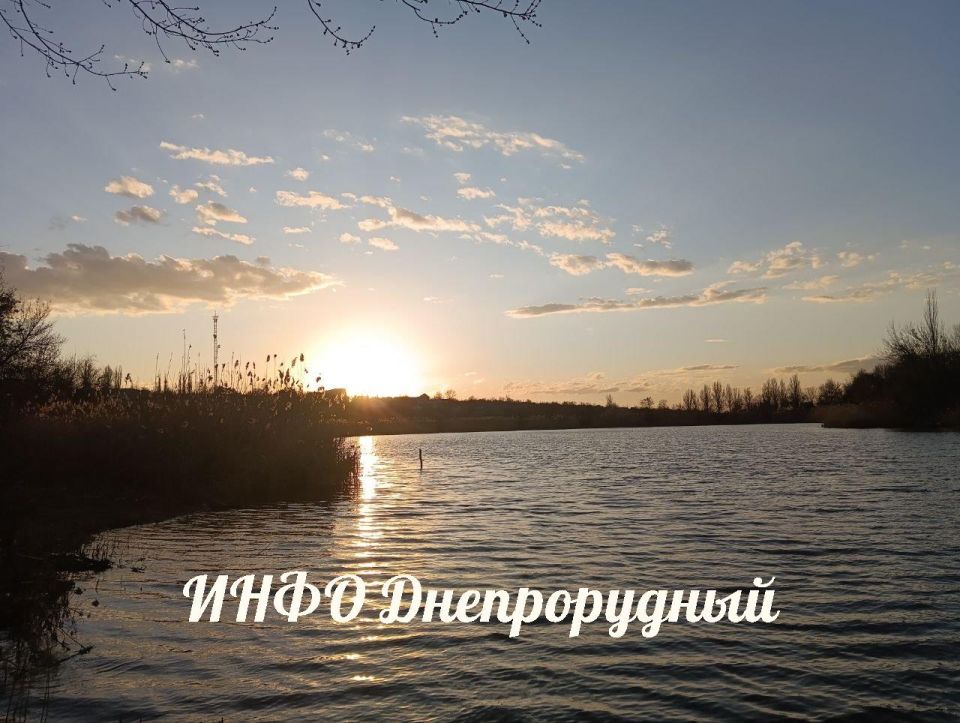 Доброе утро! Пусть этот день будет для Вас насыщенным и плодотворным, но в то же время легким и веселым! Удачи Вам и хорошего Вам настроения!