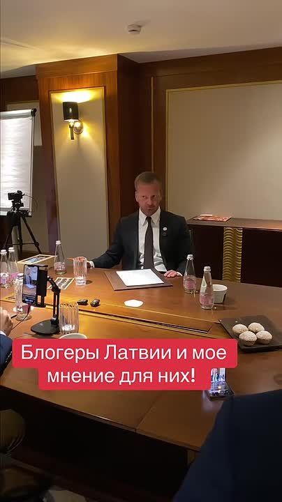 Оппозиционный политик в Латвии со своим особым мнением