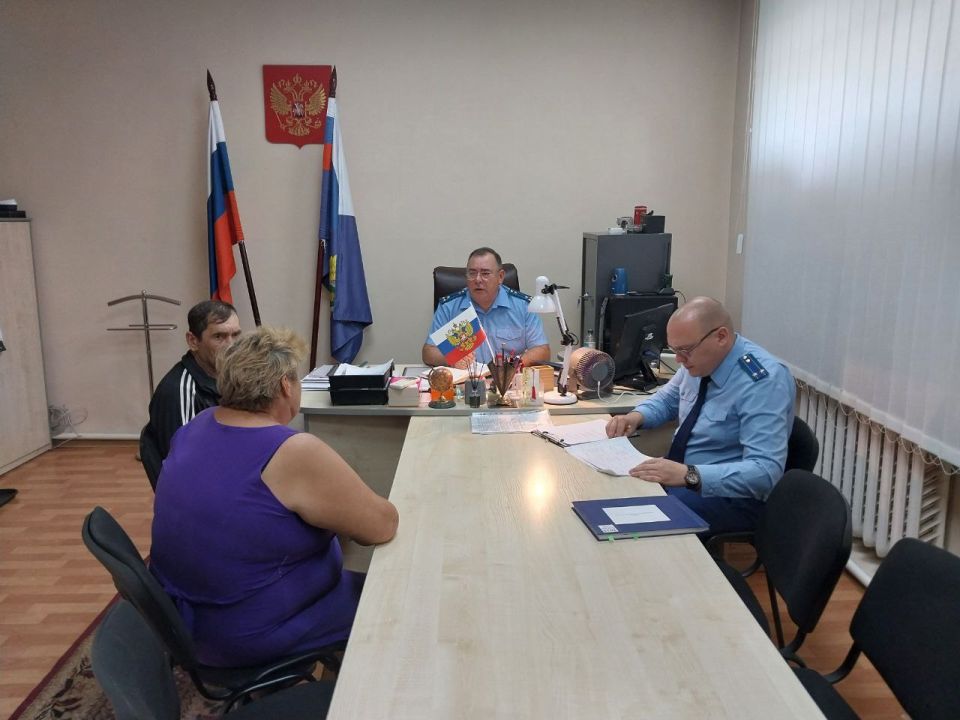 Прокурор Михайловского района 22.08.2025 провёл приём граждан – участников СВО и членов их семей