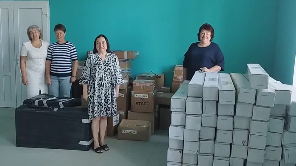 В учреждения культуры Акимовского округа, благодаря поддержке губернатора Ярославской области Михаила Евраева, пришла гуманитарная помощь