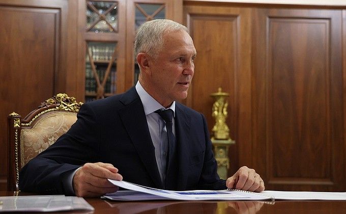 В ходе рабочей встречи губернатор Херсонской области Владимир Сальдо информировал Президента о социально-экономическом развитии региона