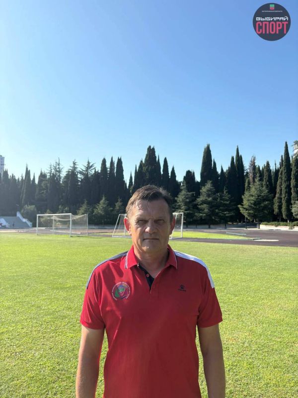 Поздравляем старшего тренера сборной Запорожской области по футболу Игоря Евгеньевича Короля с Днём Рождения!