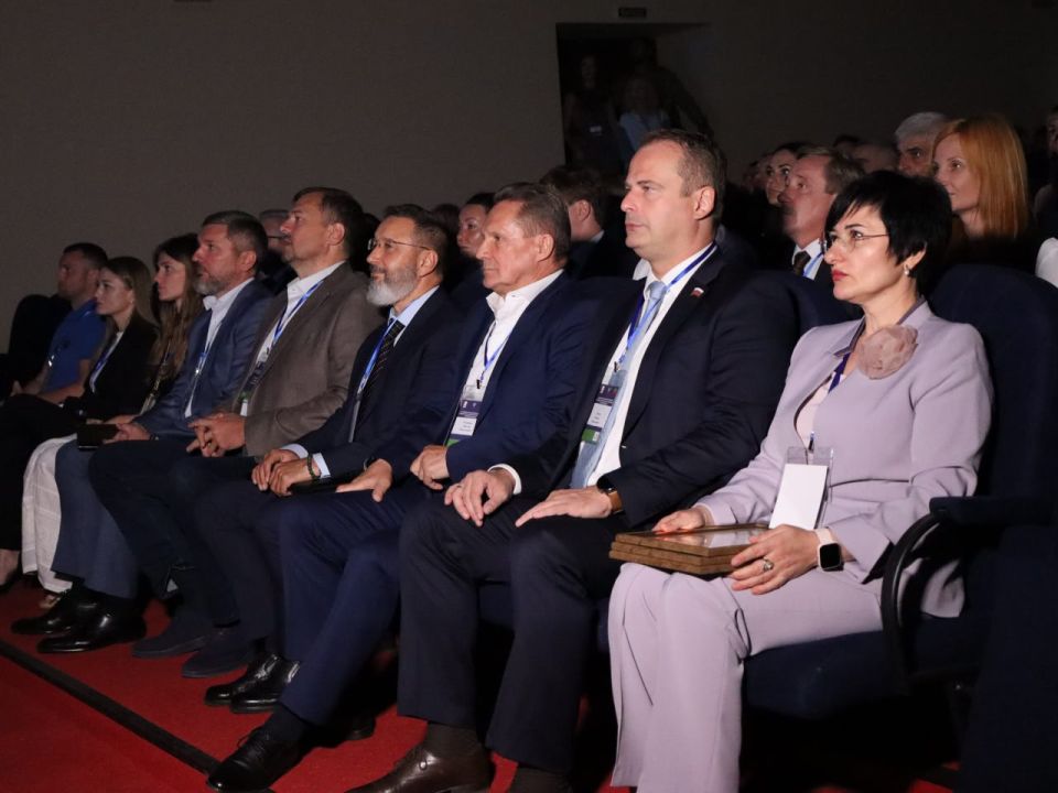 Заместитель Председателя Законодательного Собрания Запорожской области Михаил Попов принял участие в августовском педагогическом совещании