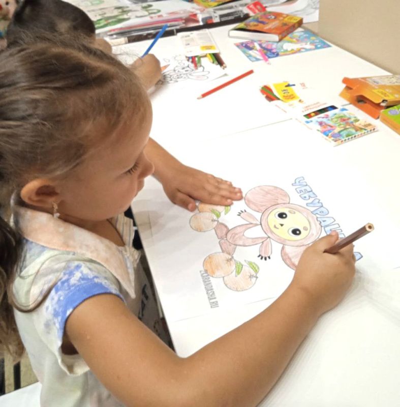 «Отмечаем День кино». В День российского кино — праздник, посвящённый одному из самых любимых видов искусства, в Токмакском краеведческом музее провели тематическое мероприятие для дошкольников В Детском центре музея...